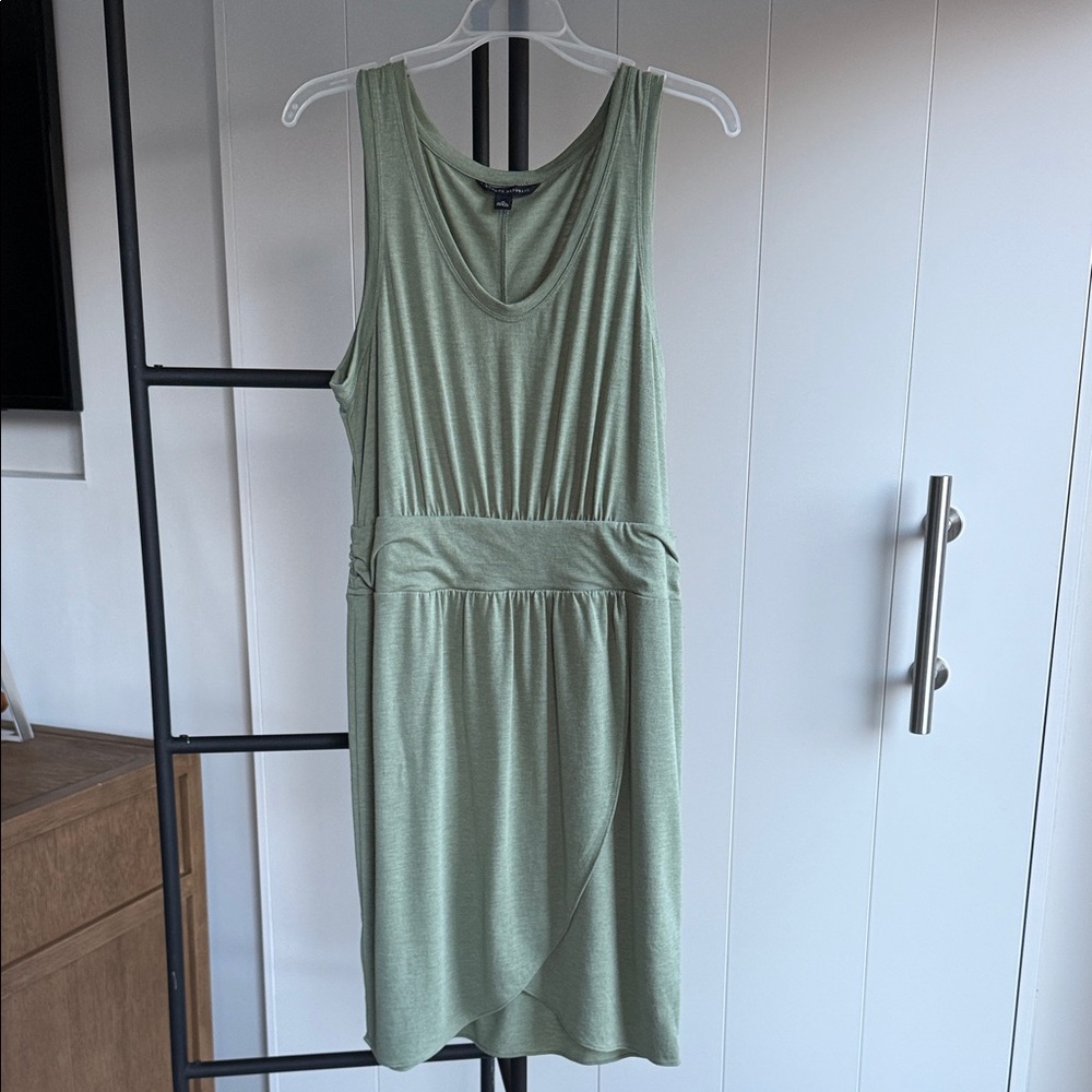 NWOT BR Sleeveless Sage Green Knit Dress Size M